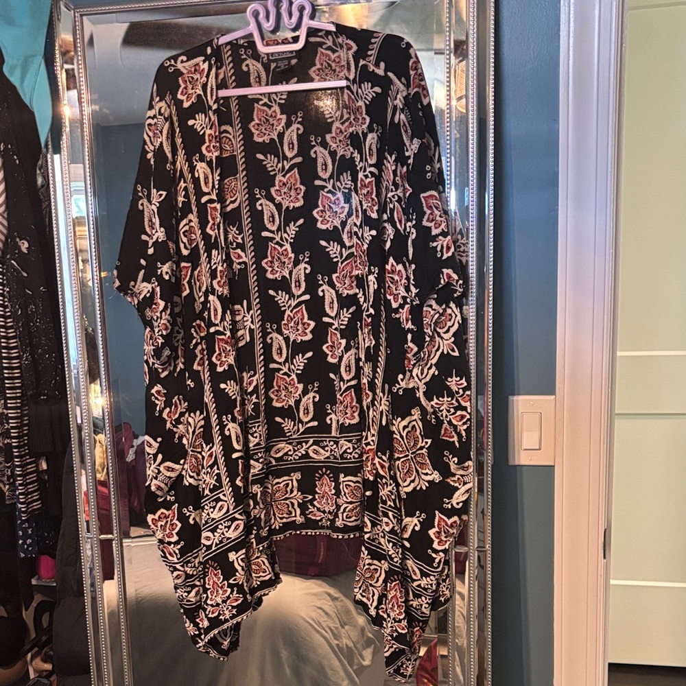 Angie Black and Pink Floral Kimono